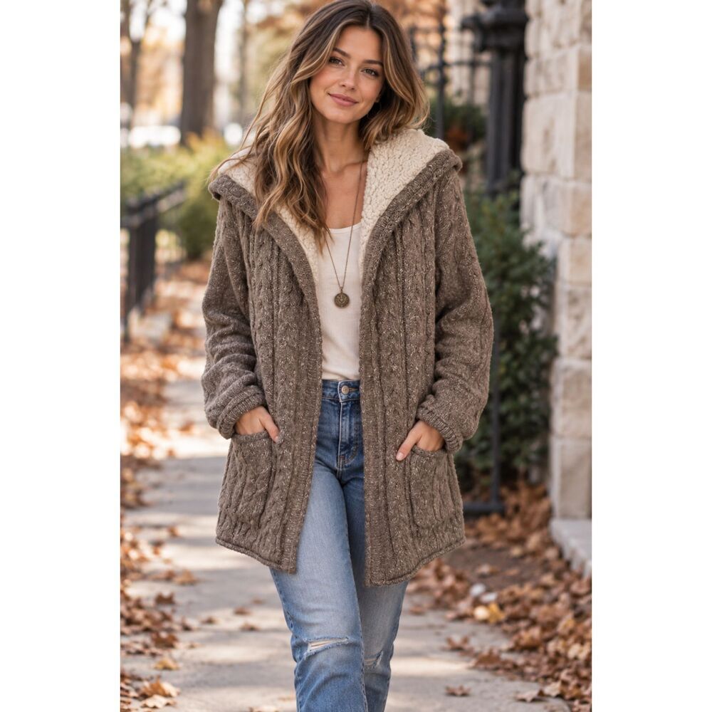 Forever 21 Cardigan Sweater Jacket Size Small Beige Cable Knit Sherpa Lined Y2K